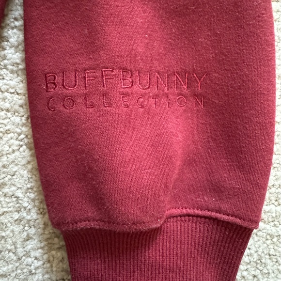 Buffbunny Women’s Untamed Hoodie V2, Vineyard Red, size S - Picture 2 of 6